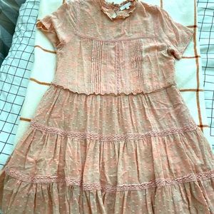 FLOWY PINK DRESS